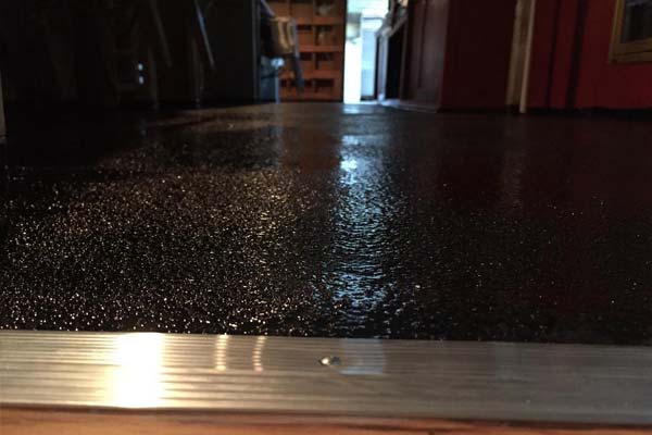 This image shows a floor with a rubber coating.